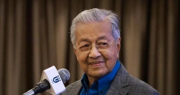 “我希望他是对的”：马哈蒂尔警告马来西亚的马来人可能会失去权力，变得像新加坡一样； 一些马来西亚人欢迎变得像新加坡，马来西亚新闻