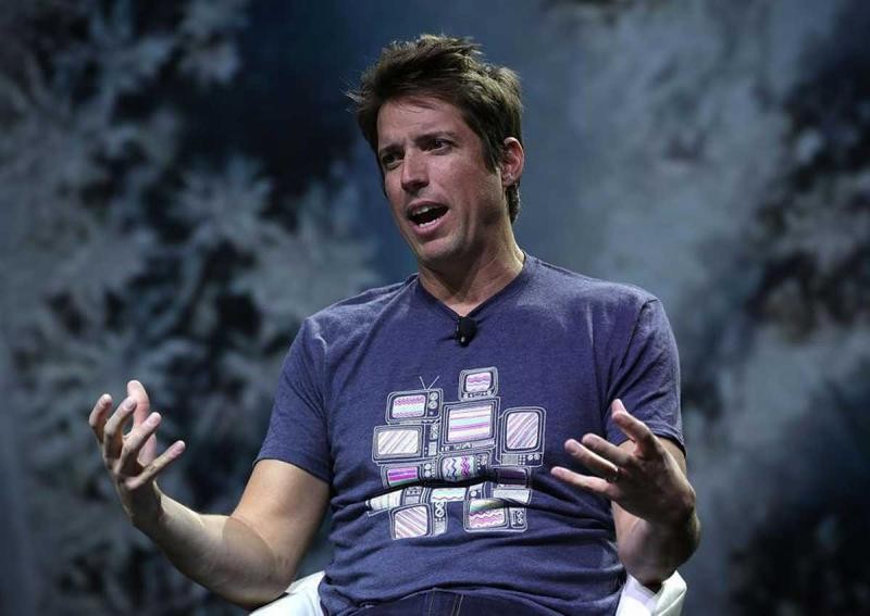 GoPro shares dive as company logs losing quarter 