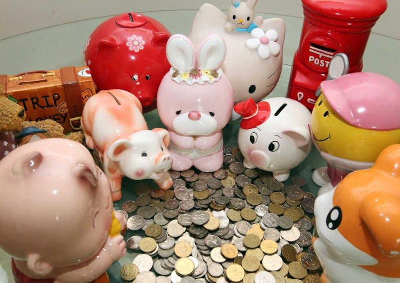 Top 4 reasons why Singaporeans shouldn't save just for the sake of saving