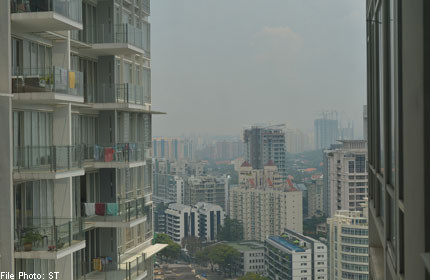 Slight haze hits Singapore