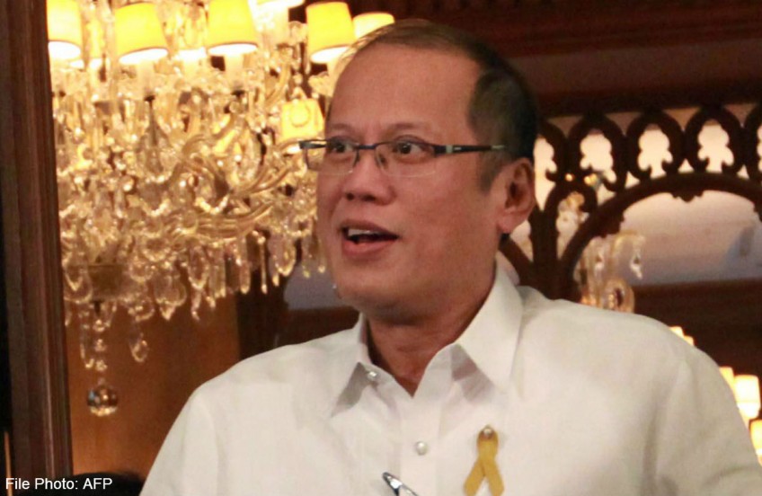 Philippines' Aquino says ASEAN must tackle China sea claims
