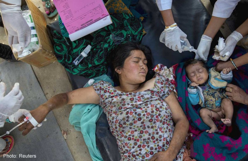 Thousands flee Kathmandu for plains as quake death toll crosses 3,700