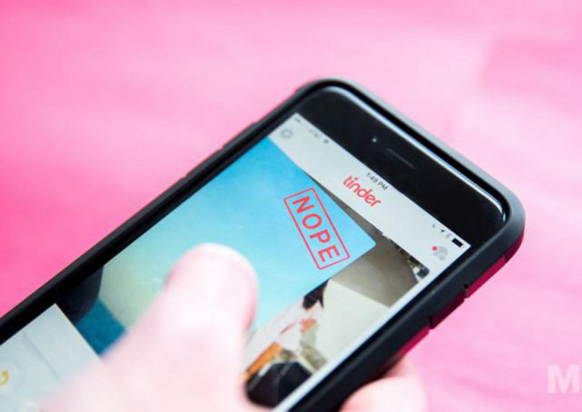 Swipe-based dating apps 'a lot like gambling' 