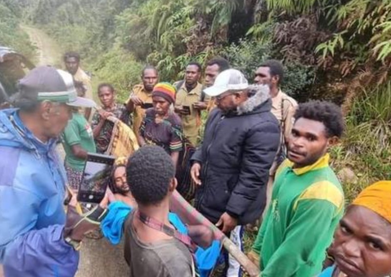 3 brothers killed by Indonesian soldiers at Papuan health clinic: Army and witness accounts differ