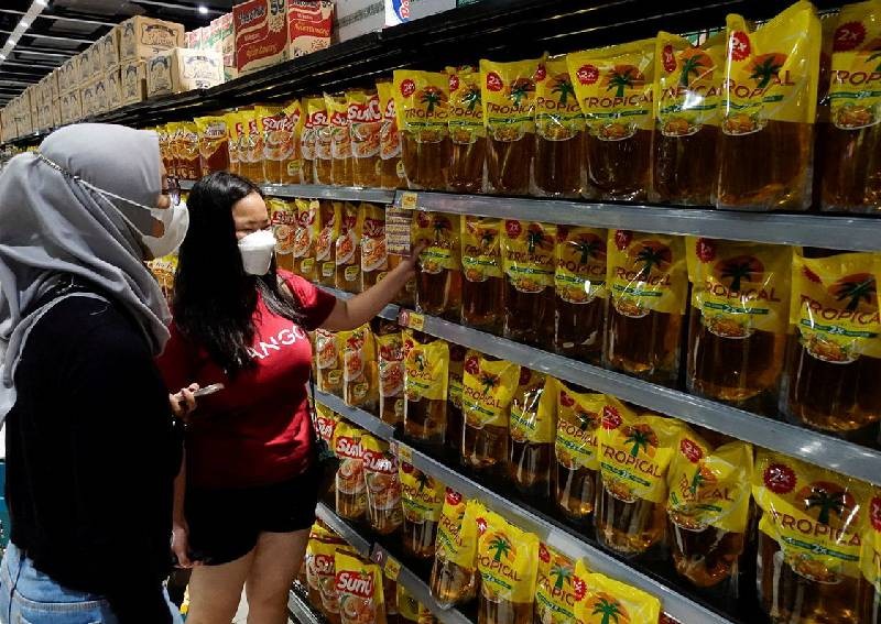 Malaysia urges countries to prioritise food over fuel as Indonesia bans palm exports