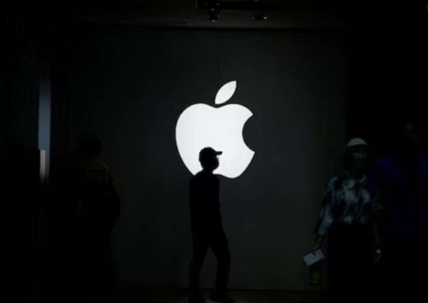Apple wants to spend more on suppliers in Vietnam, state media says