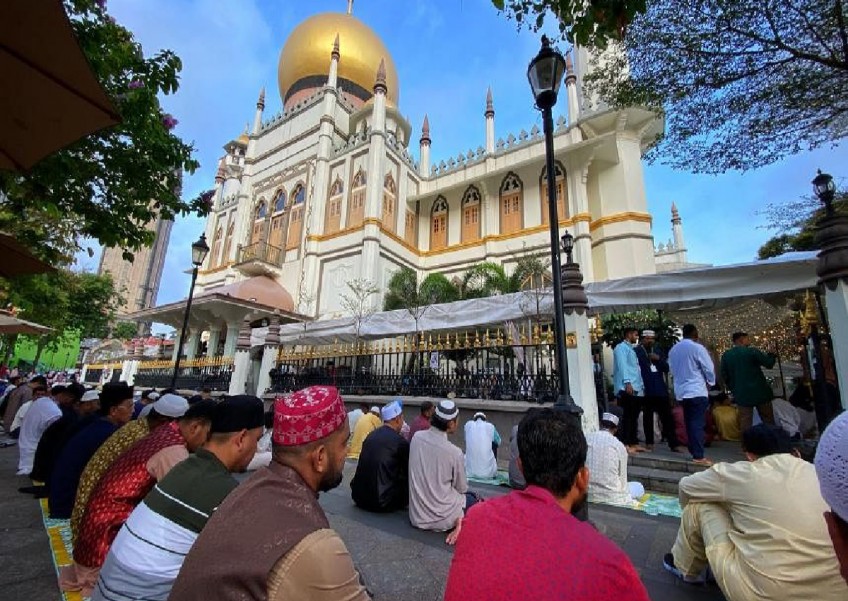 49 mosques to offer more than 1 session for Hari Raya prayers