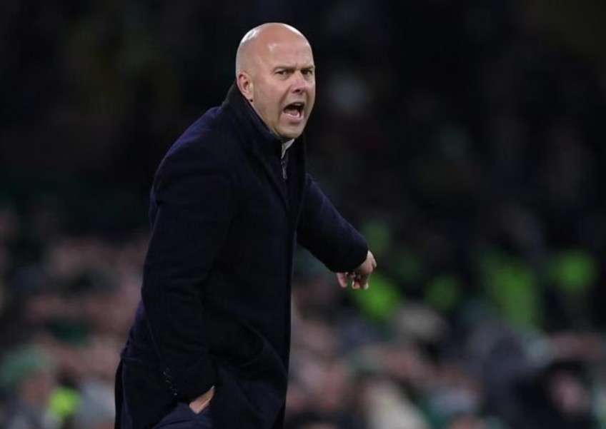 Feyenoord coach Slot wants Liverpool job: Report