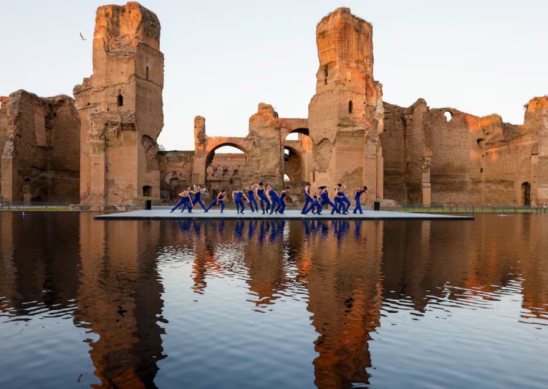 Ballet hails the return of water to Rome's ancient Caracalla baths
