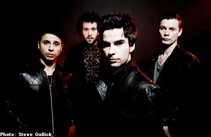 Stereophonics undeterred