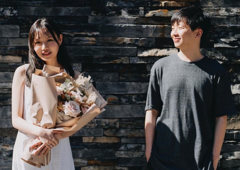 Singer Boon Hui Lu says yes to school sweetheart and first love
