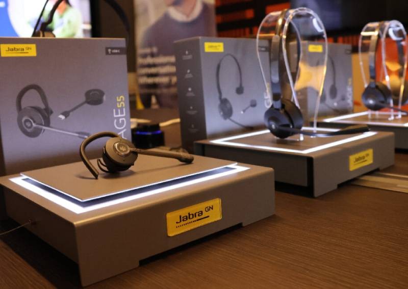 The new Jabra Engage 55 is hyperfocused on call quality