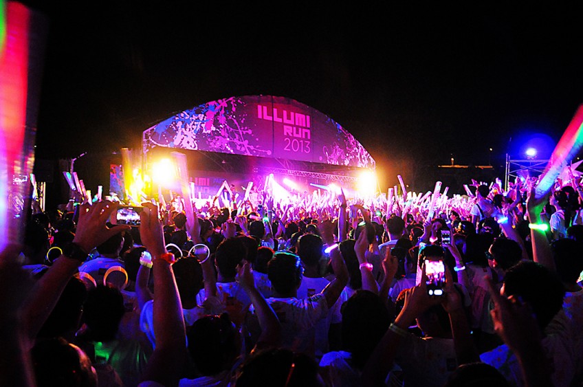 Close to 10,000 runners for first-ever night party Illumi Run