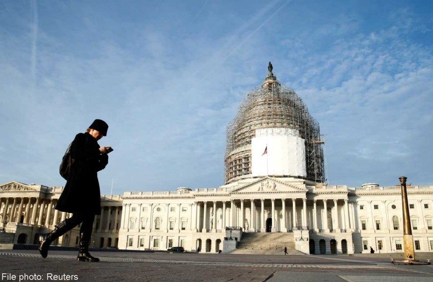 US Congress passes Russia sanctions, arms for Ukraine