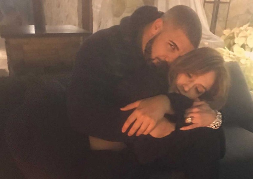 Drake and Jennifer Lopez had their own prom and totally kissed