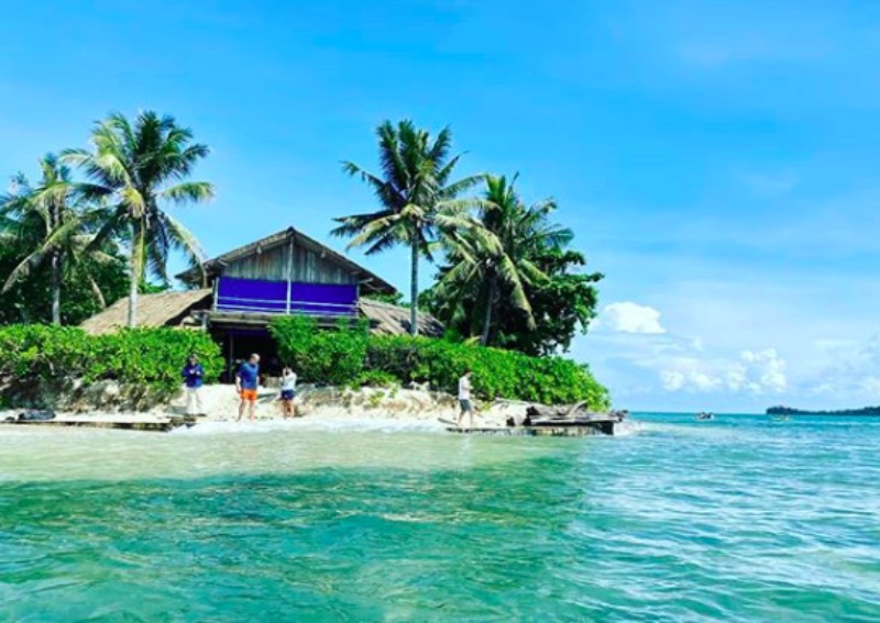 This secret private island near Singapore is perfect for a weekend beach getaway!