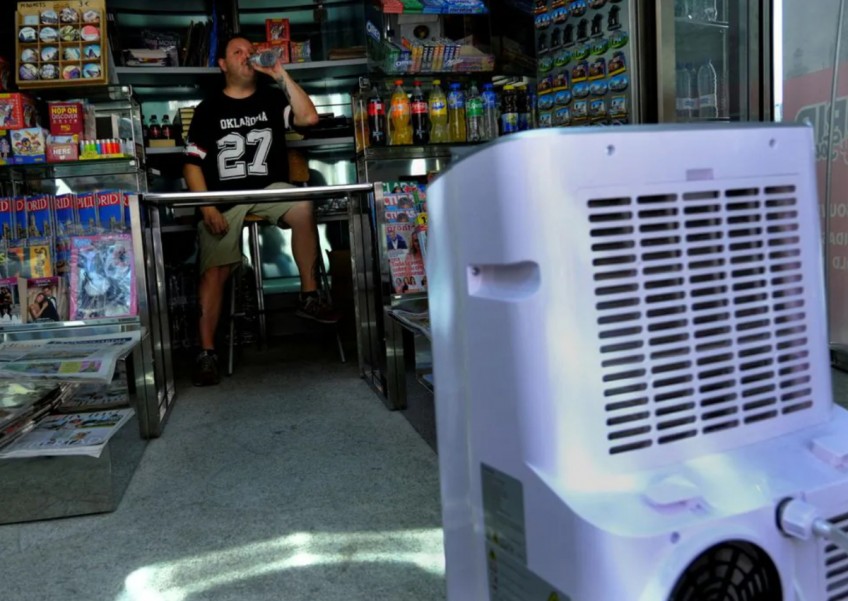 Air conditioning companies' sustainable designs face high costs
