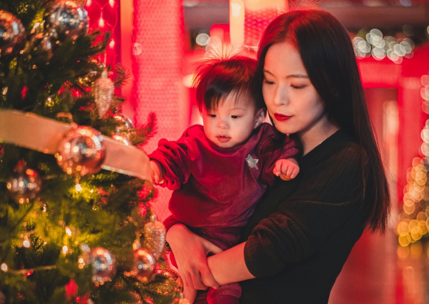 Kid-friendly ways to celebrate Christmas (without spending too much money)