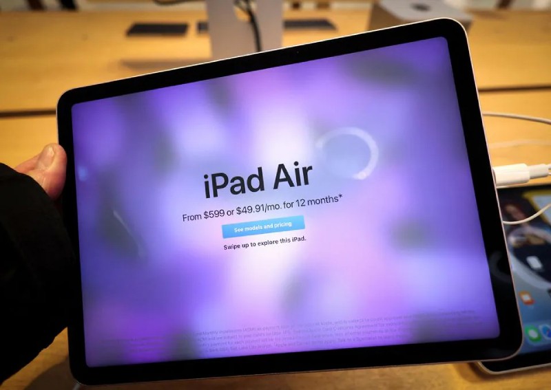 Apple to move key iPad engineering resources to Vietnam