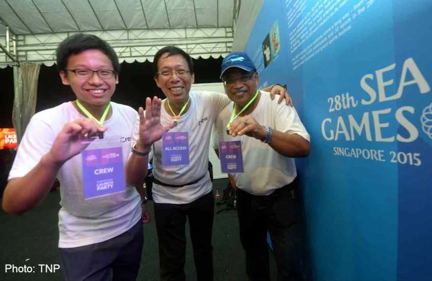 SEA Games volunteers step forward