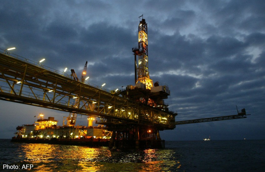 Oil rises to $80 as Saudis say demand growing