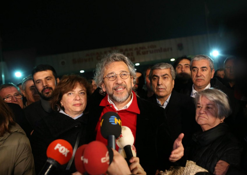 Imprisoned Turkish journalists released from jail in Istanbul 