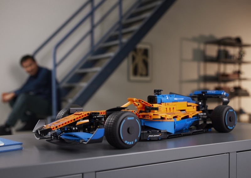Get your collector's pulse racing with the Lego Technic McLaren Formula 1 Race Car