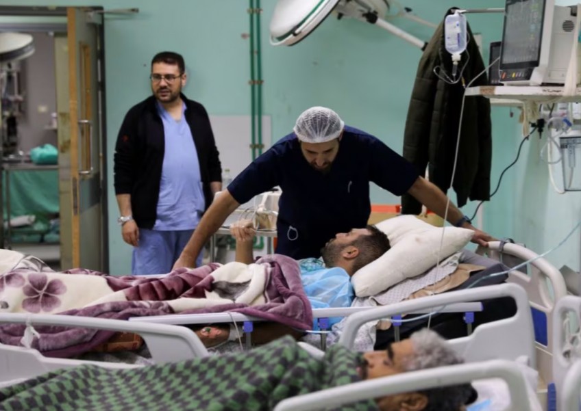 Doctors in Gaza hospital 'have to prioritise' patients most likely to survive