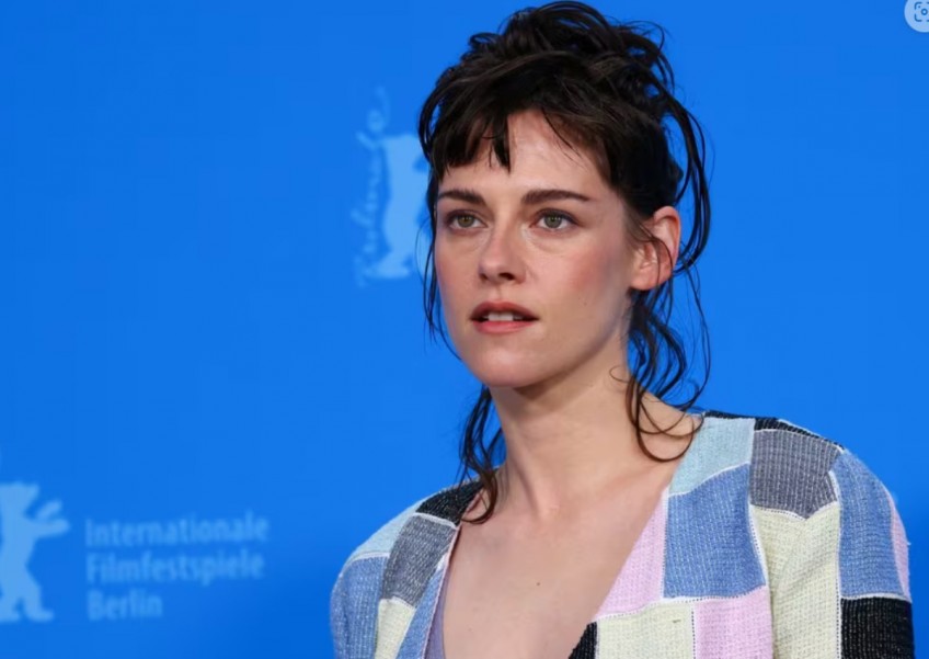 Kristen Stewart calls for more wide-ranging discussions about LGBTQ films