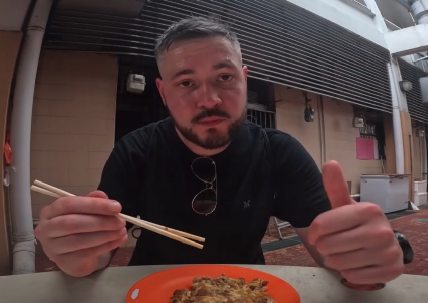 'Singapore doesn't have to be expensive': Tourist uncovers cheap eats in Little India and Kallang