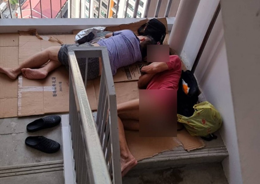'They slept in one corner and peed in another': Clementi residents complain of elderly man and woman who spend nights at HDB stairwell