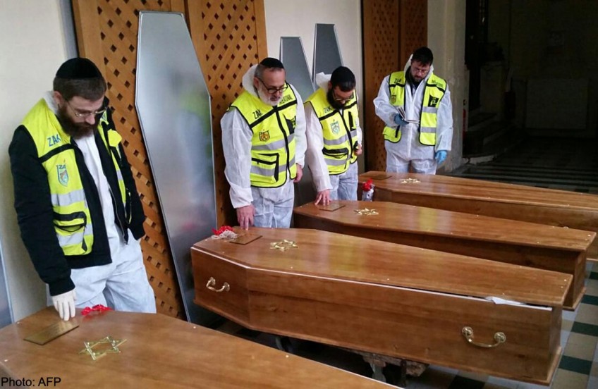 Jews slain in Paris attacks flown to Israel for burial 