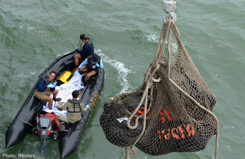 AirAsia QZ8501: Search and rescue chief says 5th object found in crash