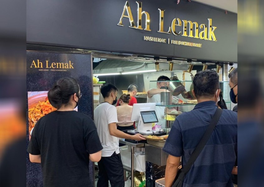 'We will be back stronger': Young hawkers selling fusion nasi lemak close 5-month-old stall, lose $45k