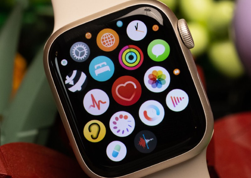 Apple Watch Series 8 review: New cycle tracker feature makes it a girl's new best friend