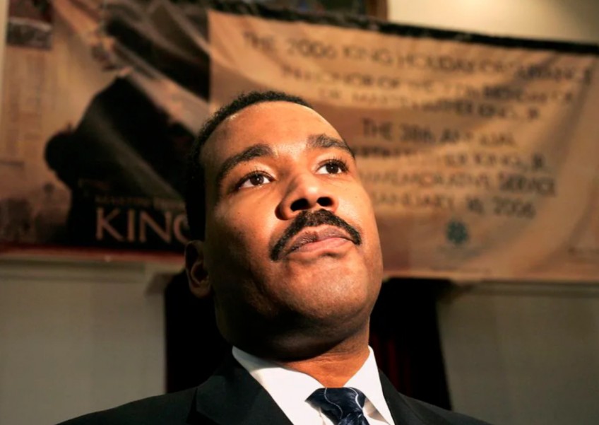 Dexter King, younger son of Martin Luther King Jr, dies at 62