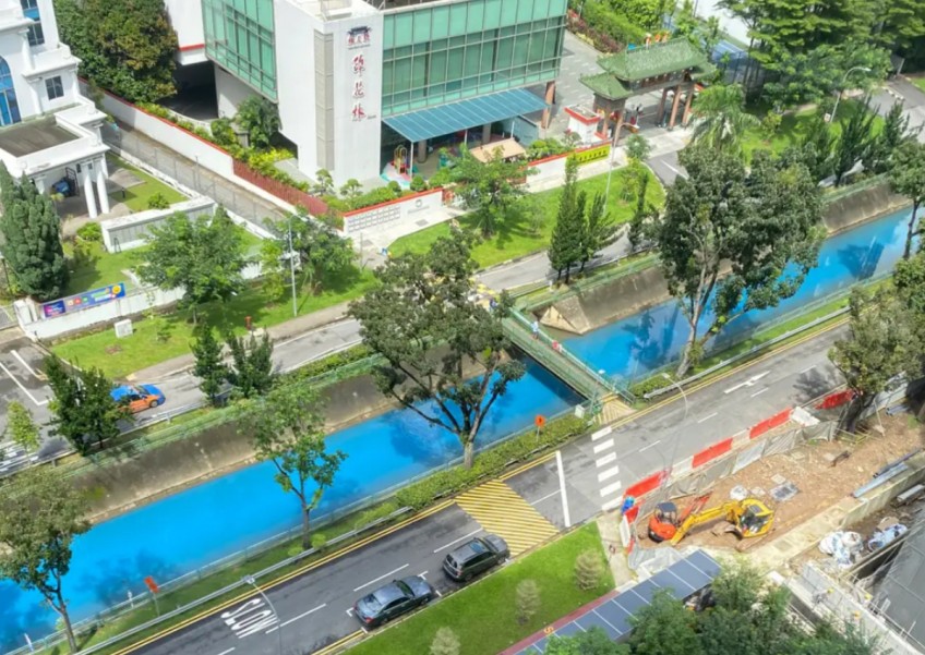 No abnormalities detected, PUB says after water in Bukit Timah Canal turned mysteriously blue