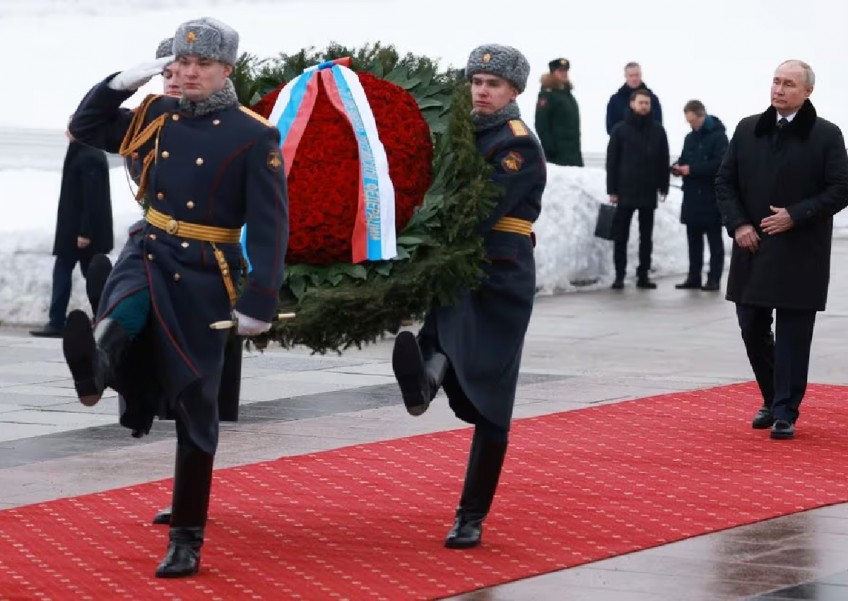Putin derides 'Russophobia' in Europe at World War Two memorial