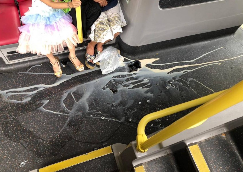Clean up your mess: Bus driver allegedly refuses to drive after passenger spills drink 