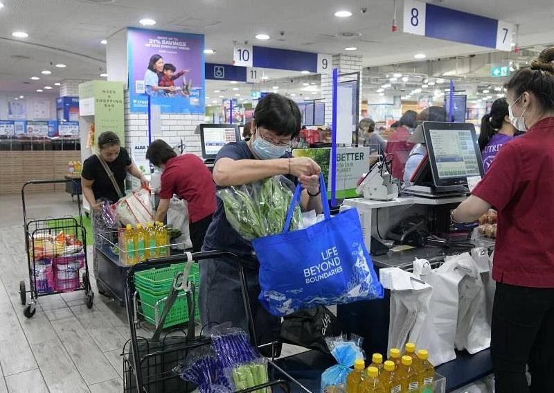 'Factually inaccurate': Chee Hong Tat says WP should not claim credit for supermarkets absorbing GST hike