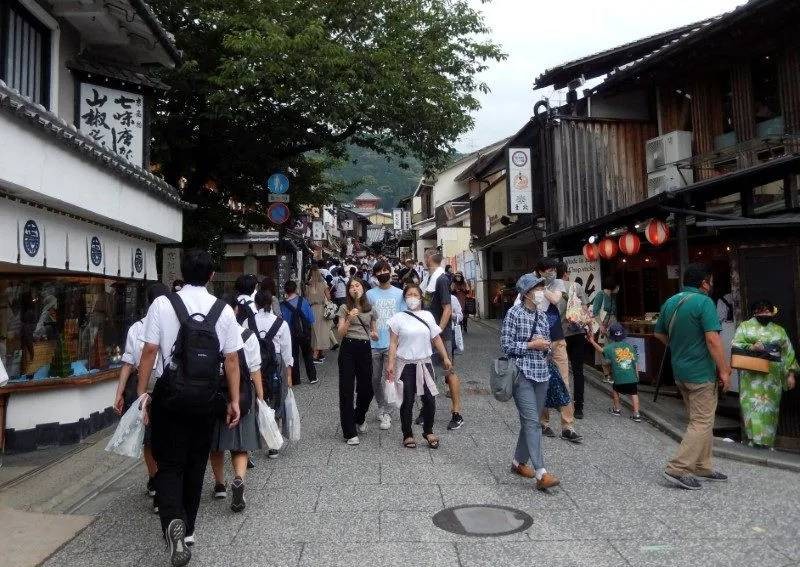 Japan sees record 2.73m visitors in December in Covid recovery year