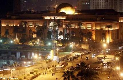 Egyptian tourist haunts rejoice at Islamist's downfall