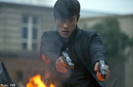 Lee Byung 'Hunk' stars in Red 2