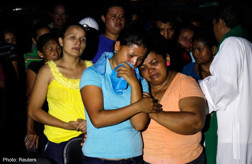 Rescuers pause search for trapped Honduran miners