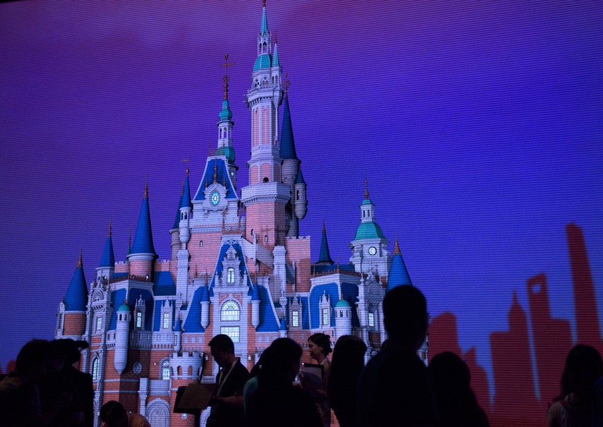 Shanghai Disneyland gives employees 6-week sneak preview