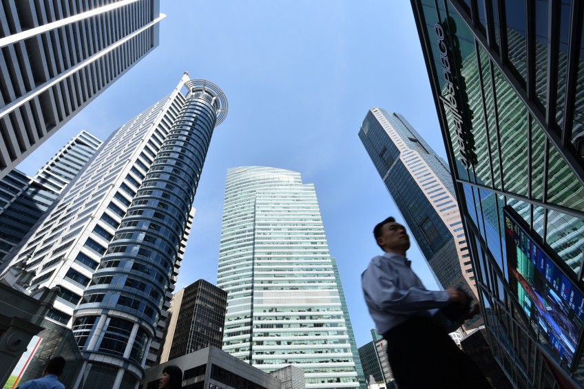 Singapore narrowly avoids technical recession