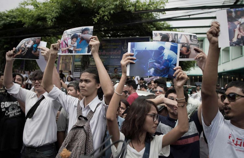 Thai army chief says won't release 14 student critics of coup