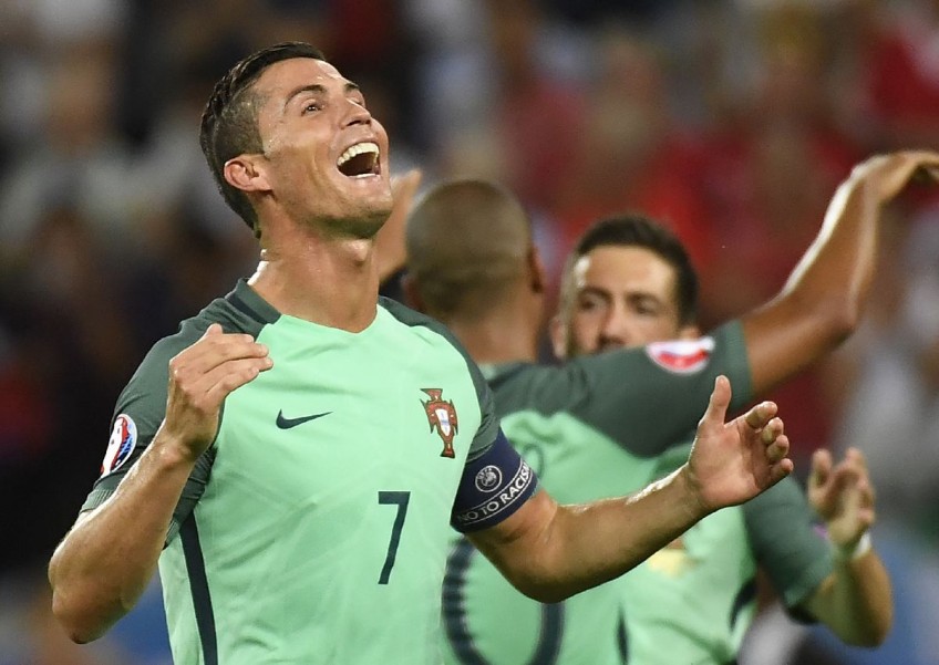 Football: Ronaldo delivers on the big stage again