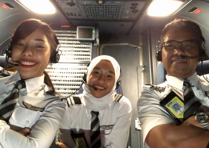 This made my day: Veteran Malaysian pilot quits to fly with daughters