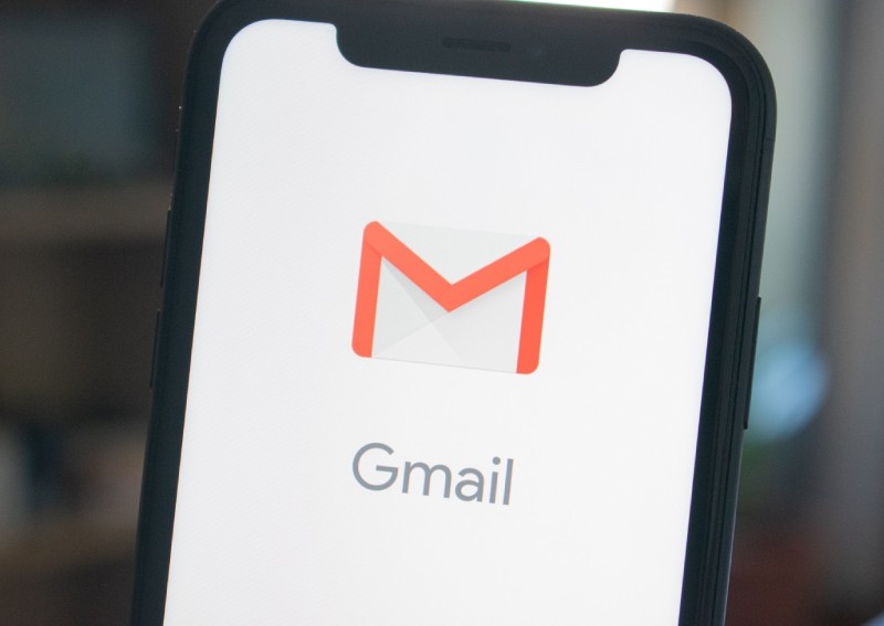 Google ties more work tools into Gmail, aiming to get ahead of Microsoft